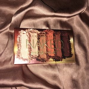 Urban Decay Naked Petite Heat Palette